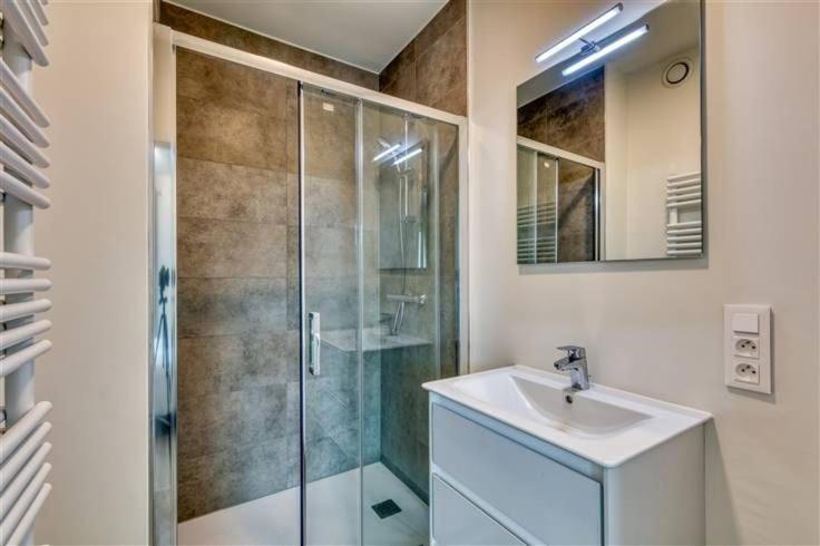 Splendide Appartement Au Centre De Liege - Complexe Paradis Express エクステリア 写真